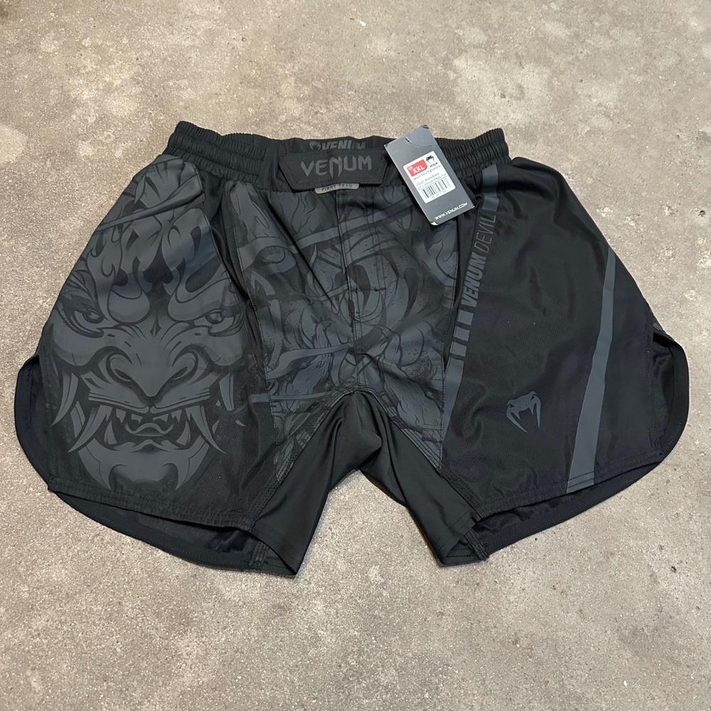 NEW UFC Venum Devil Fightshorts Men XXL Black MMA Muay Thai Training Short